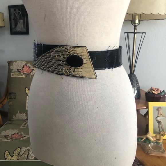 SOLD Vintage 1950s Belt Black Reptile Print Pinup - Picture 2 of 8